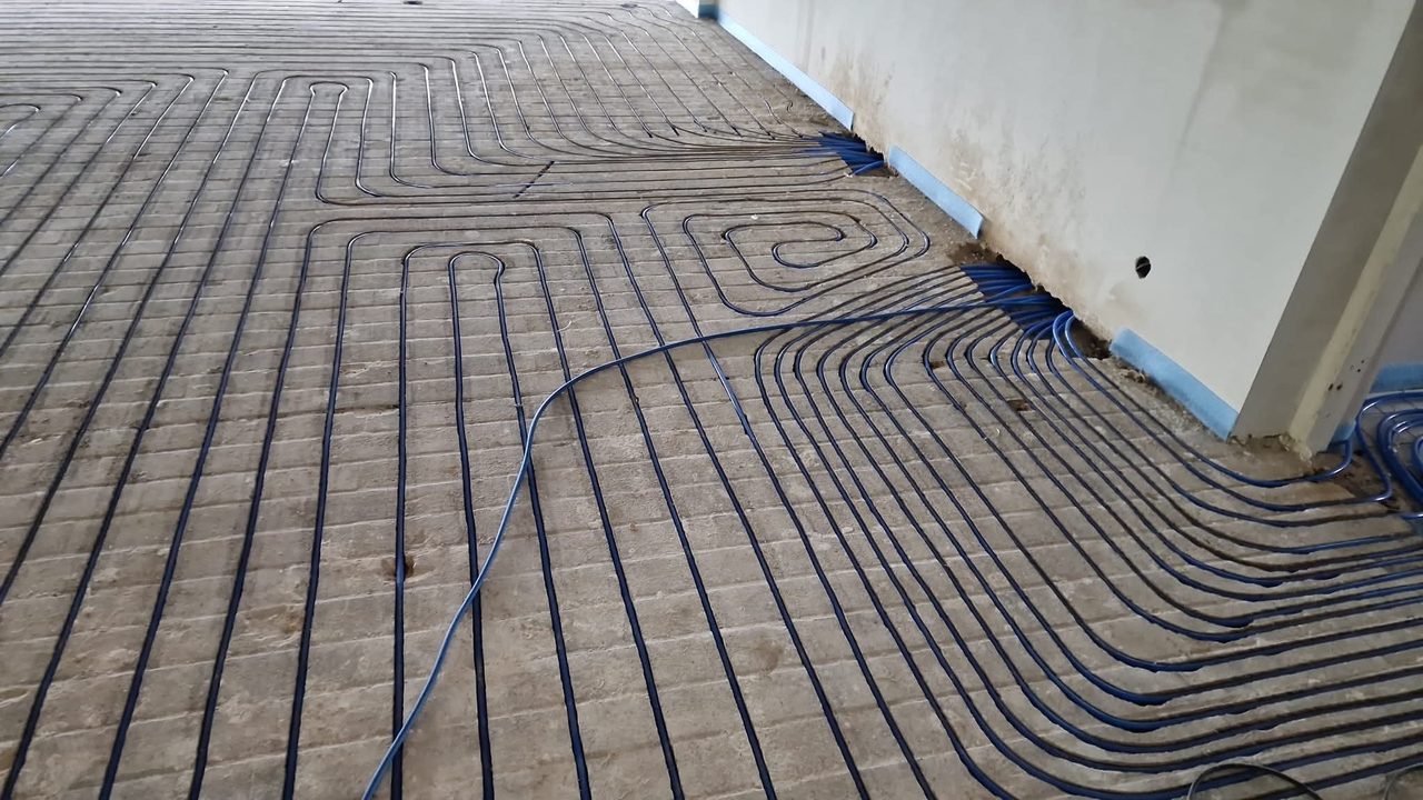 Uitvaartcentrum Rotterdam — vloerverwarming 3