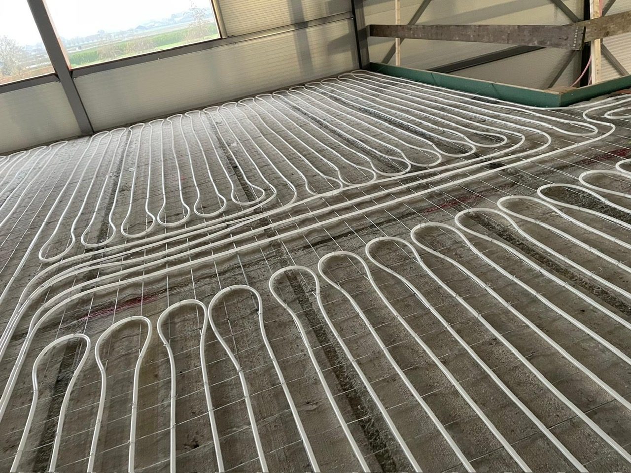 Autogarage Oisterwijk — vloerverwarming 4